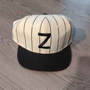 NWOT Vintage "Z" Snapback